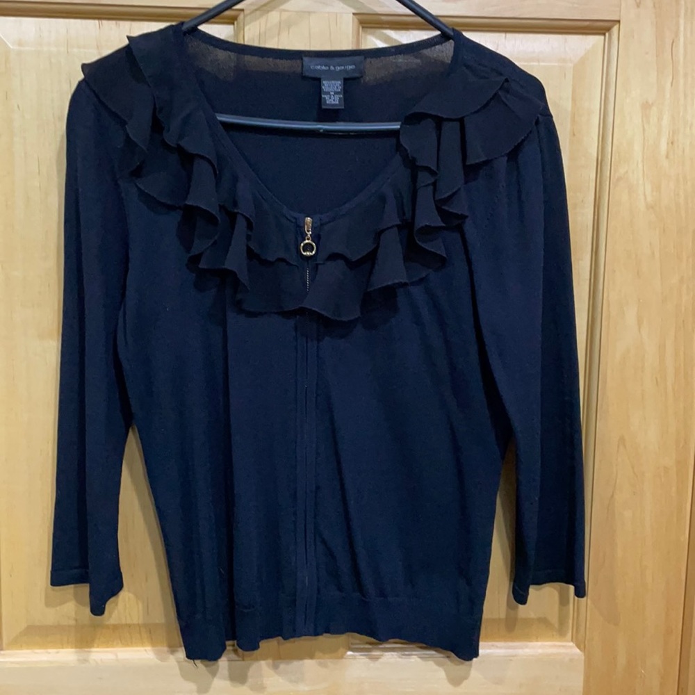 Cable & gauge black top ruffle and zip front M